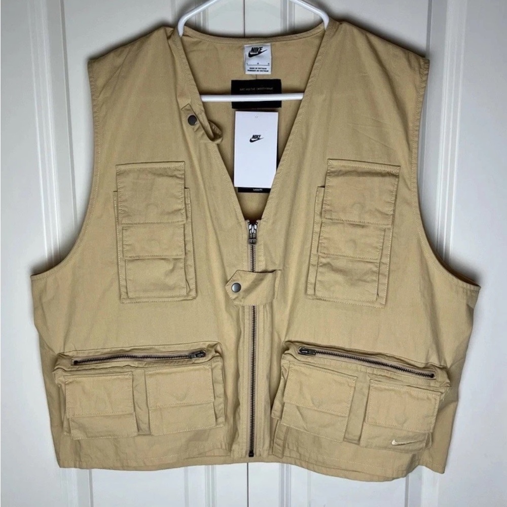 Men’s Nike Life Utility Vest Size Large In Sesame